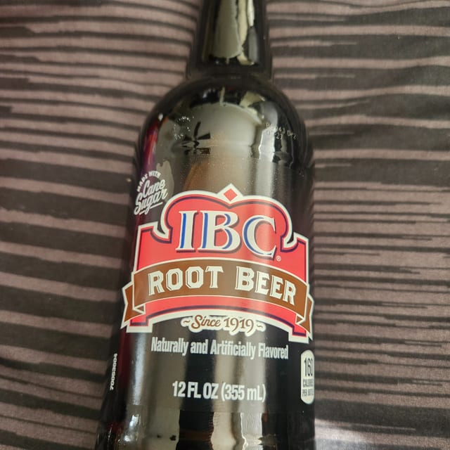 IBC ROOT BEER GLASS BOTTLE.